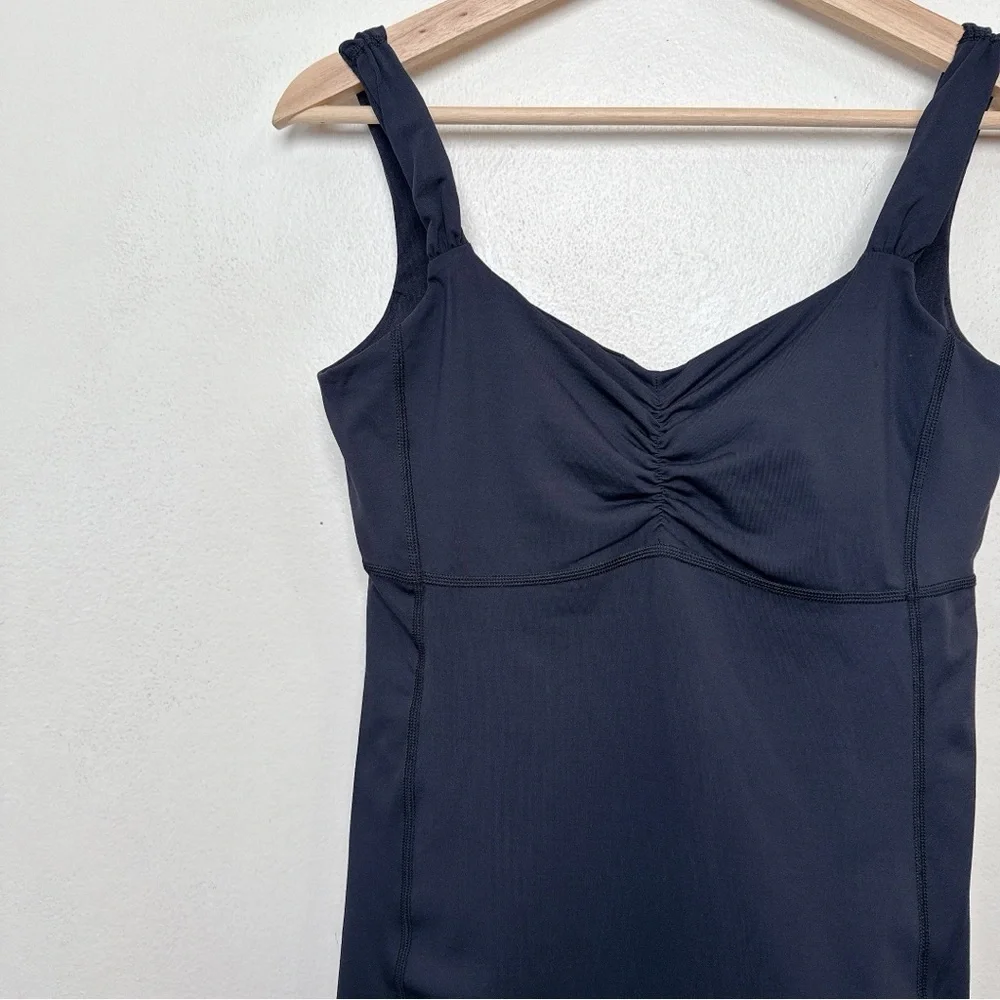Lululemon Womens 8 Aria Tank II In Black Top